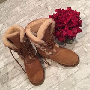 ✳UGG LACE UP BOOTS